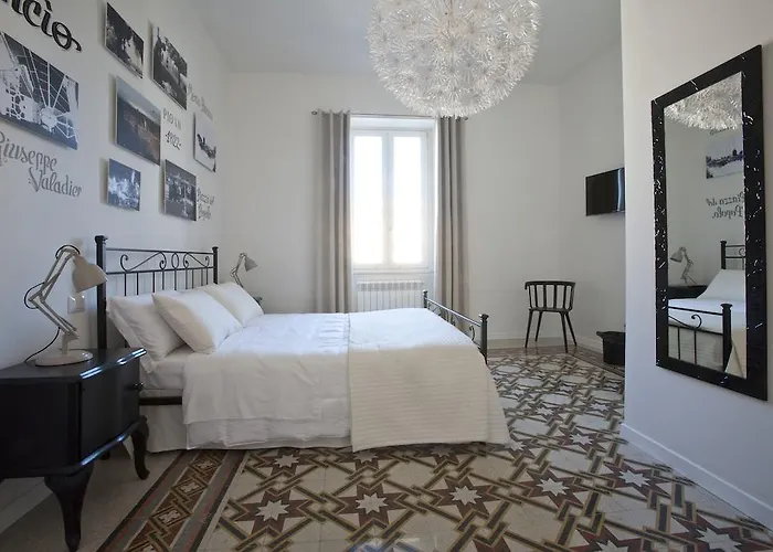 Couette-café Saint Peter's Keys 4*